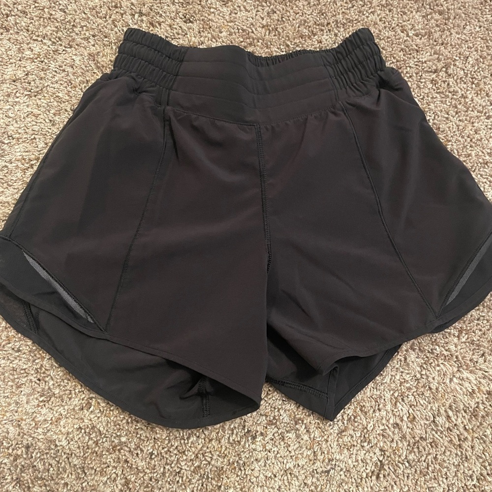 Lululemon Athletica Black Shorts Hottie Hot 4”